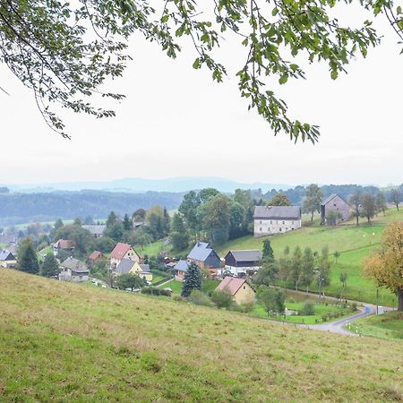 Charming Holiday Home In Hohnstein Ot Lohsdorf מראה חיצוני תמונה