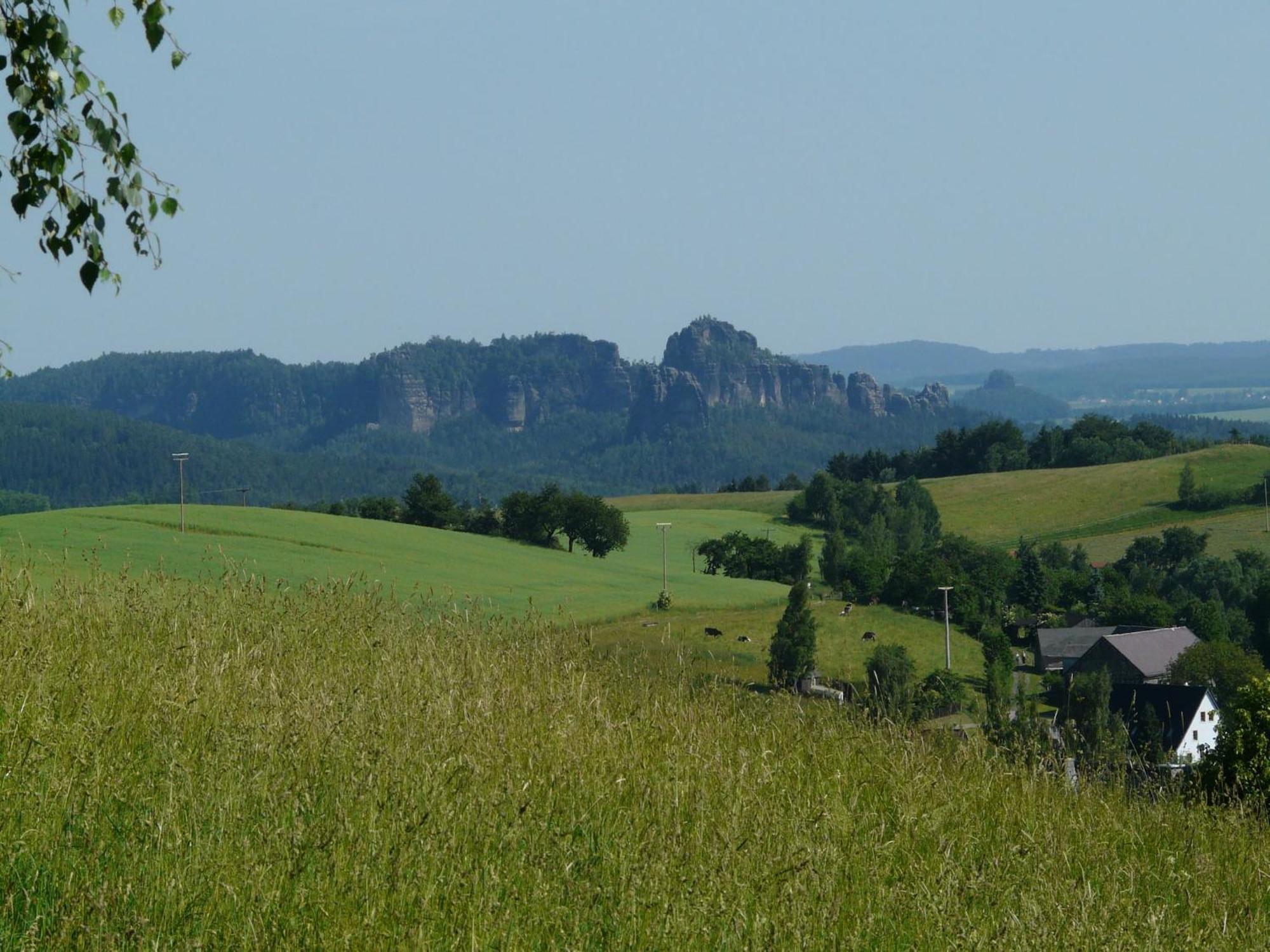 Charming Holiday Home In Hohnstein Ot Lohsdorf מראה חיצוני תמונה